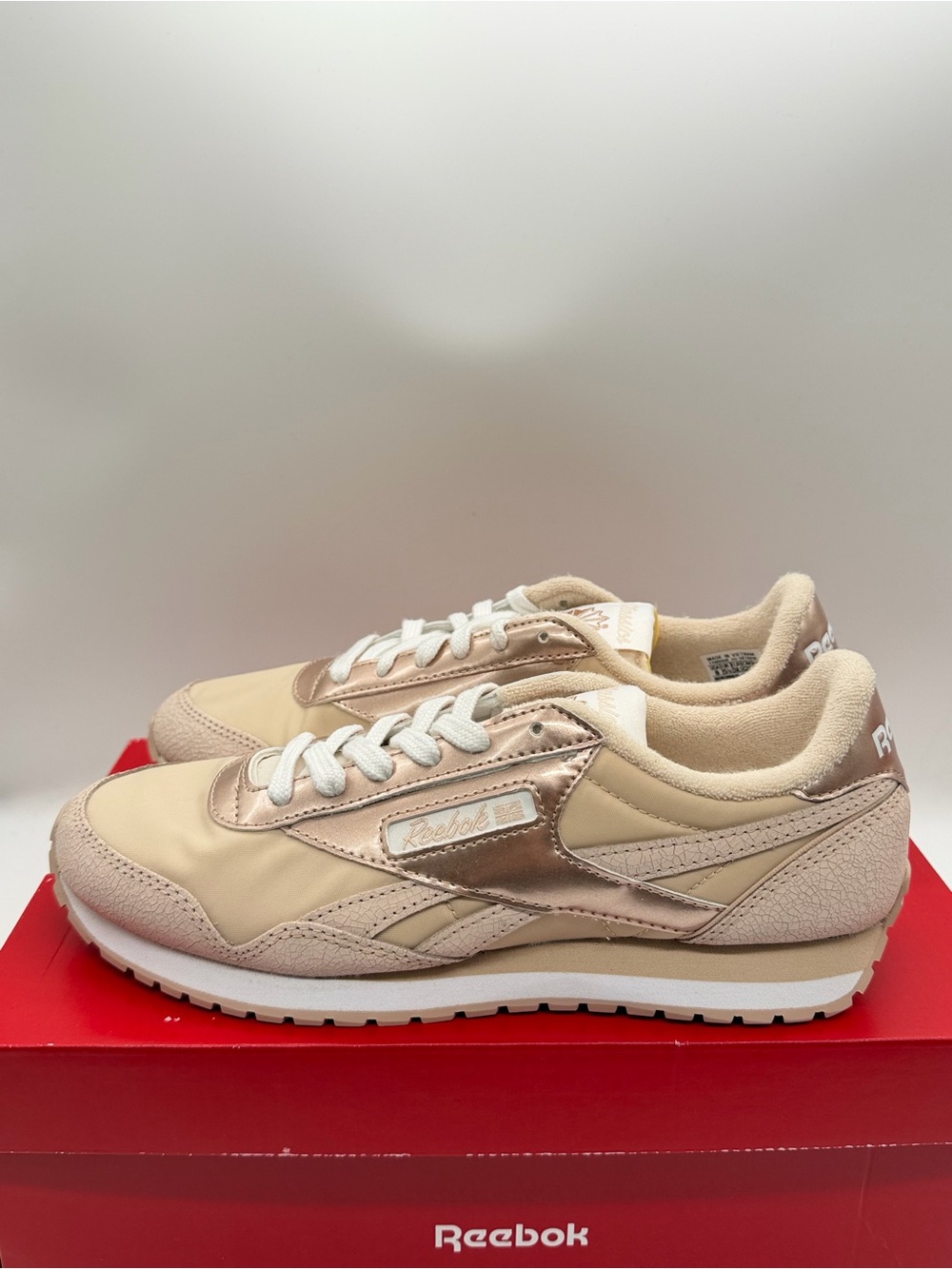 Reebok Classic AZ Sneaker White Rose 100255607 Women’s Size 8